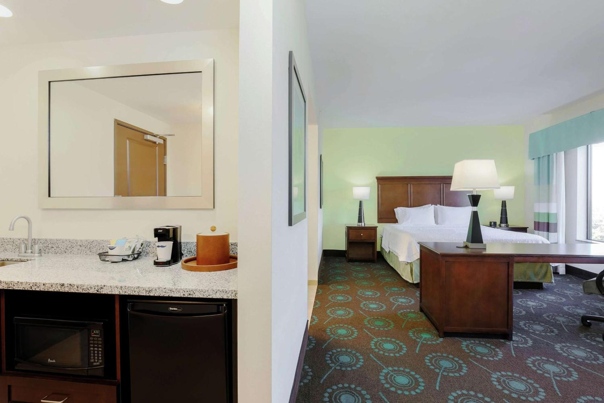 Hampton Inn & Suites Wheeling - The Highlands Triadelphia Eksteriør billede
