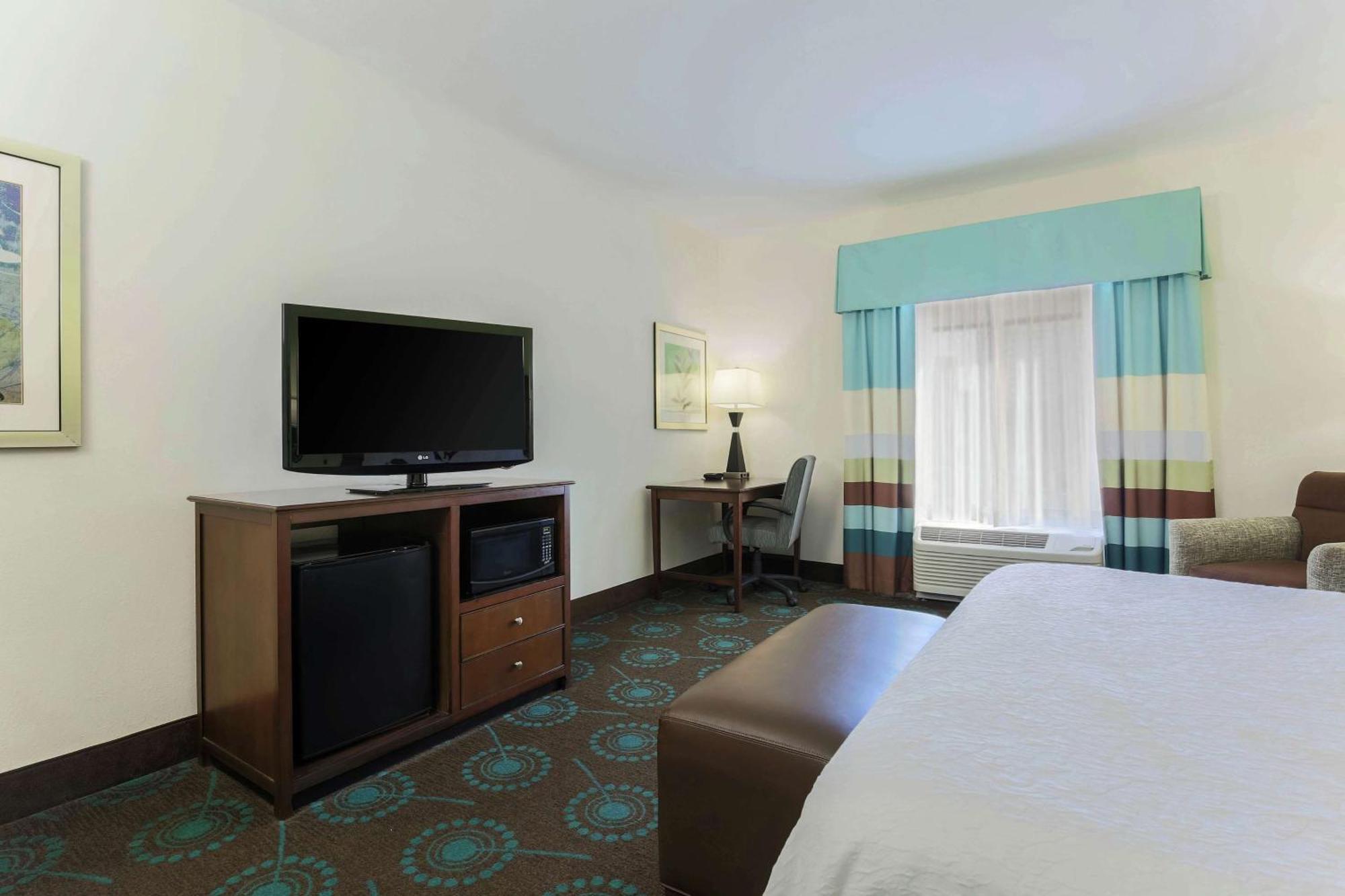 Hampton Inn & Suites Wheeling - The Highlands Triadelphia Eksteriør billede