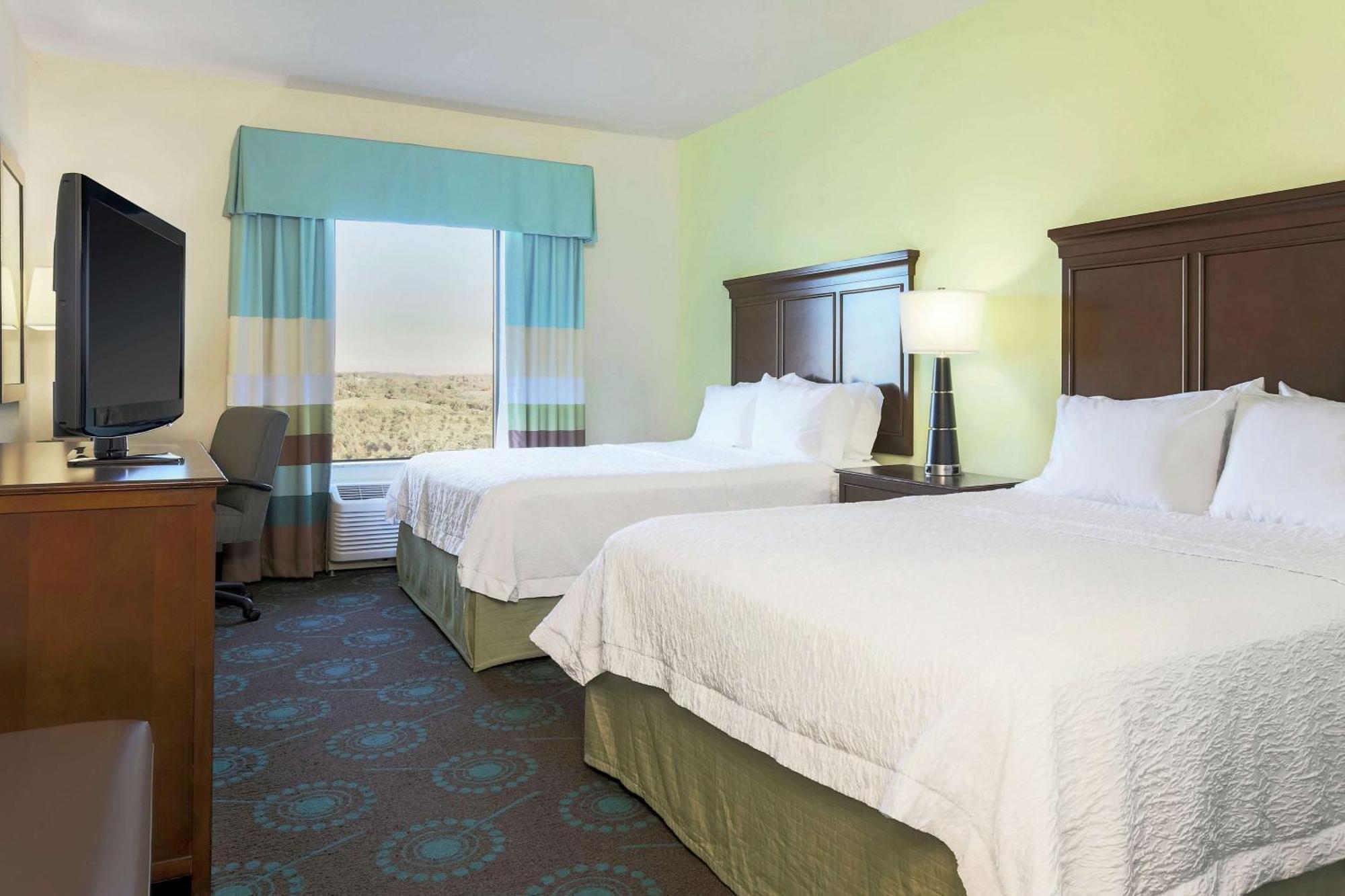 Hampton Inn & Suites Wheeling - The Highlands Triadelphia Eksteriør billede